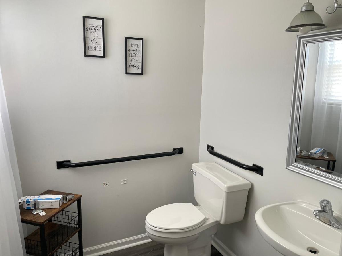 Spacious 1King Bd/2Queen Bd/* 1 Mile From I-85 Lexington Extérieur photo