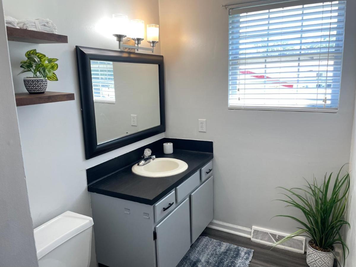 Spacious 1King Bd/2Queen Bd/* 1 Mile From I-85 Lexington Extérieur photo