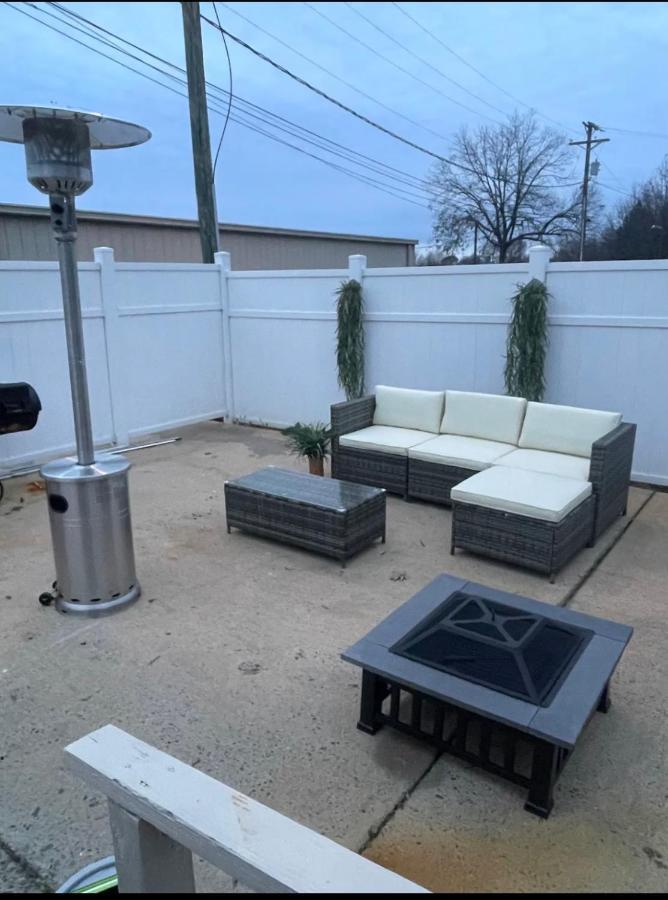Spacious 1King Bd/2Queen Bd/* 1 Mile From I-85 Lexington Extérieur photo