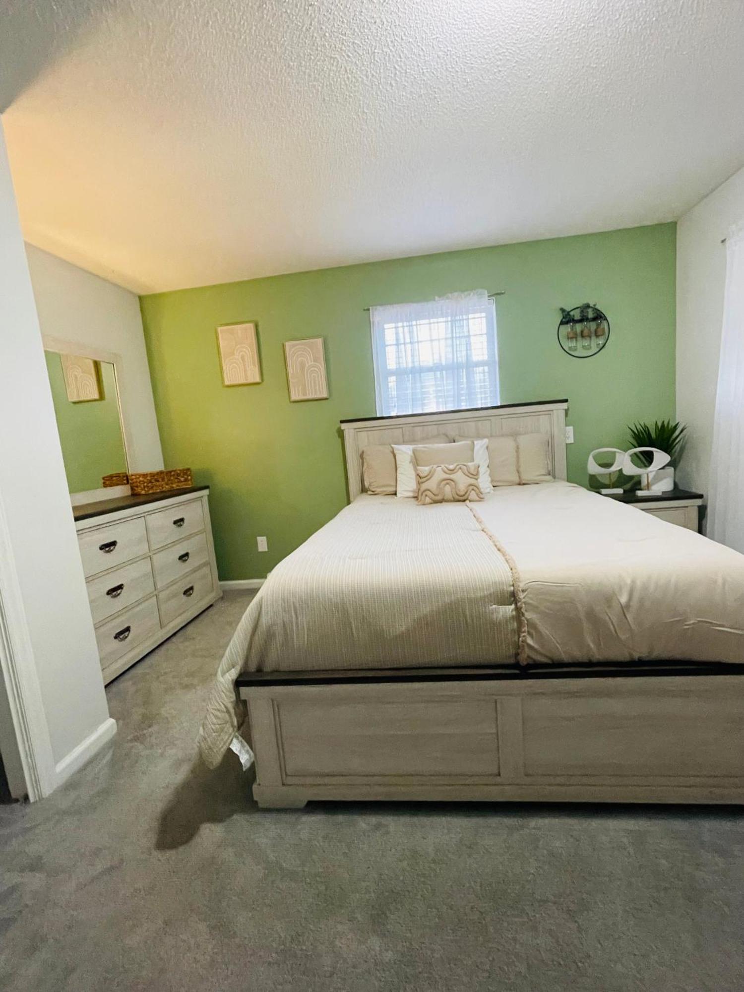 Spacious 1King Bd/2Queen Bd/* 1 Mile From I-85 Lexington Extérieur photo